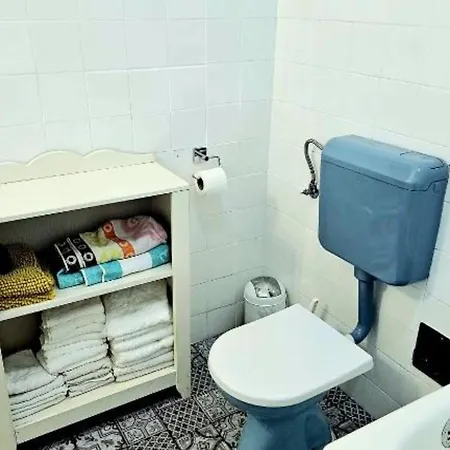 George - Two Bedroom With Park View *